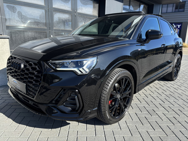 Foto 2 van Audi Q3 Sportback 35 TFSI S-Line Black Pano (bj 2022)