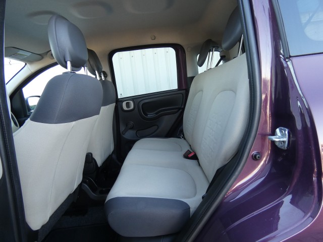 Foto 3 van FIAT PANDA 0.9 TWINAIR LOUNGE,Airco,Bltooth,12-7-27