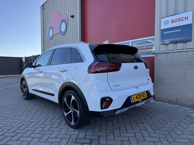 Foto 10 van Kia Niro 1.6 GDi Hybrid DynamicPlusLine, Leder, Glazen Schuifdak, Camera, Apple Carplay, Navigatie,