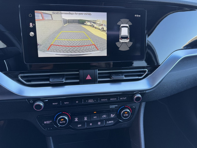 Foto 6 van Kia Niro 1.6 GDi Hybrid DynamicPlusLine, Leder, Glazen Schuifdak, Camera, Apple Carplay, Navigatie,
