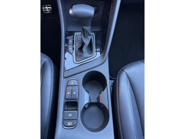Foto 5 van Kia Niro 1.6 GDi Hybrid DynamicPlusLine, Leder, Glazen Schuifdak, Camera, Apple Carplay, Navigatie,