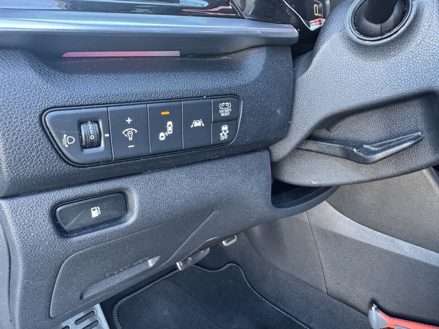 Foto 4 van Kia Niro 1.6 GDi Hybrid DynamicPlusLine, Leder, Glazen Schuifdak, Camera, Apple Carplay, Navigatie,
