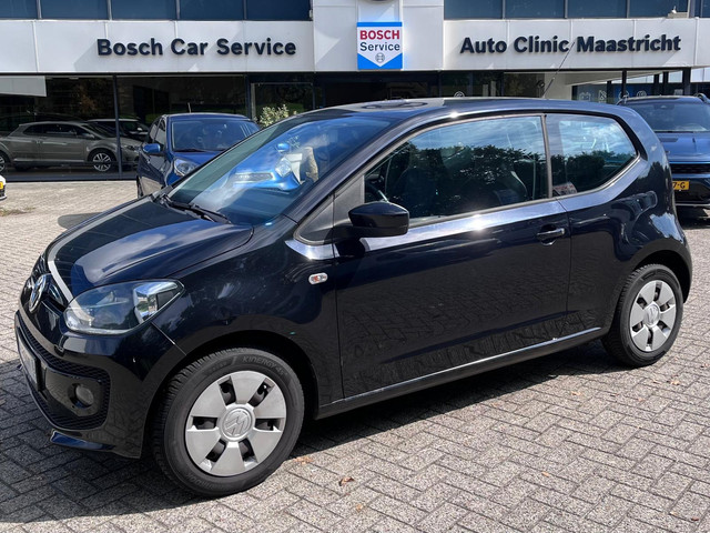 Foto 9 van Volkswagen up! 1.0 groove up! BlueMotion / NAVI / CRUISE / STOELVERWARMING /