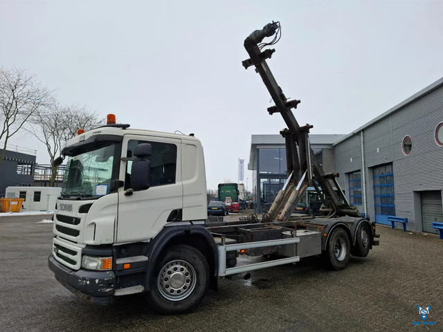 Foto 2 van Scania P400 / LIFT+LENKACHSE / MULTILIFT 24TON / TUV:16-06-2026 / AIRCO / AUTOMATIC / EURO-5 / 2014