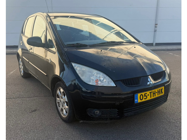 Foto 10 van Mitsubishi Colt 1.3 Invite Automaat Airco Elektrische Ramen Trekhaak
