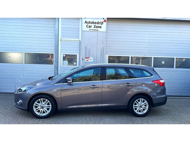 Foto 6 van Ford Focus Wagon 1.0 EcoBoost Titanium-Navi-Clima-Trekhaak