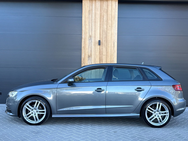 Foto 2 van Audi A3 Sportback 1.6 TDI ultra Edition Climate|Xenon|Cruise|Navi|Pdc