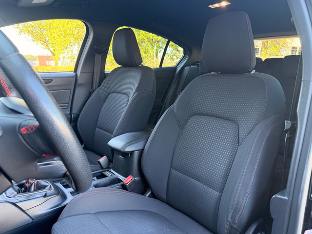 Foto 4 van Ford FOCUS 1.5 EcoBoost ST Line Business Cam PDC Navi Airco Keyless CarPlay