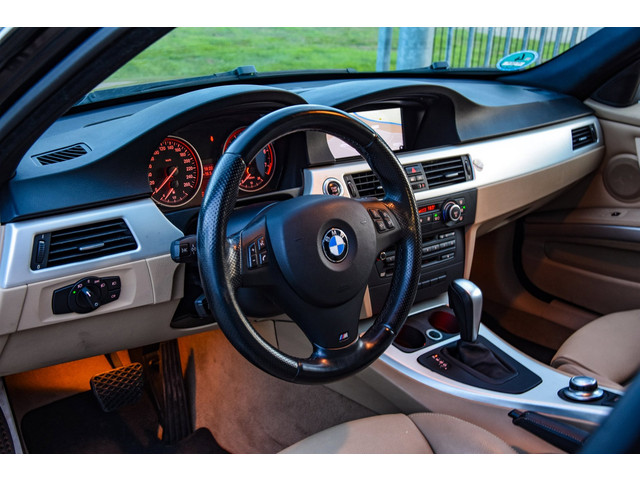 Foto 9 van BMW 3-serie Touring 325i M-Sport *Xenon*Leder*Carplay*Cruise control*
