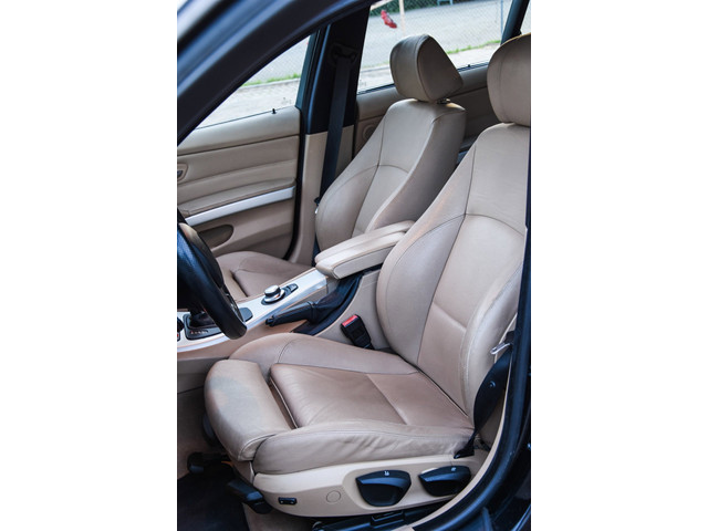 Foto 8 van BMW 3-serie Touring 325i M-Sport *Xenon*Leder*Carplay*Cruise control*