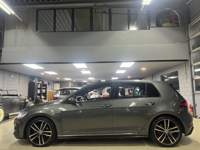 Foto 8 van Volkswagen Golf 2.0 TDI GTD DSG PANO CAM DYN DIGIT 184PK