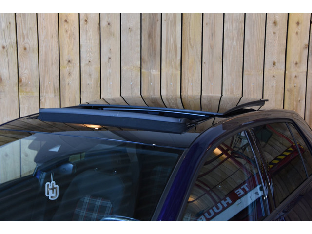 Foto 6 van Volkswagen Golf 2.0 TSI GTI Performance *Pano*Dynaudio*Camera*Keyless*