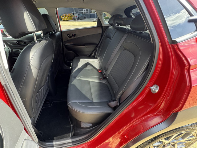Foto 8 van Hyundai KONA 1.6 GDI HEV Premium (bj 2021, automaat)