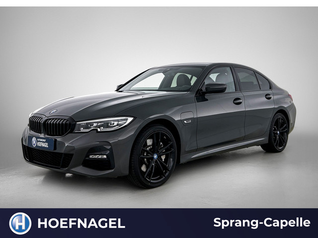 Foto 7 van BMW 3-serie 330e xDrive | Dravit Grau | Camera | Stoelverwarming | Memory Stoelen |