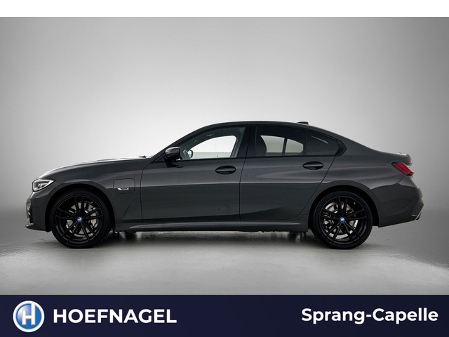Foto 4 van BMW 3-serie 330e xDrive | Dravit Grau | Camera | Stoelverwarming | Memory Stoelen |