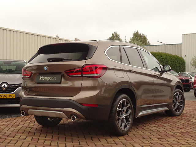 Foto 6 van BMW X1 xDrive25i X-line | Stuurverw. | KeylessEntr. | 230PK! | Schuifdak | Unieke kleur!