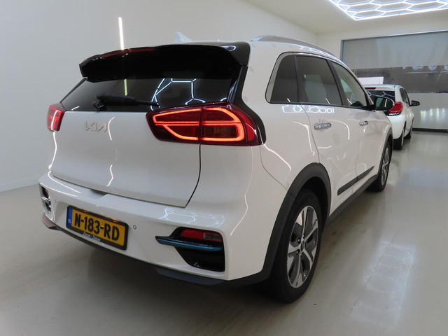 Foto 9 van Kia E-Niro ExecutiveLine 64 kWh SOH 100% OPEN DAK LEER /JBL/ CAMERA