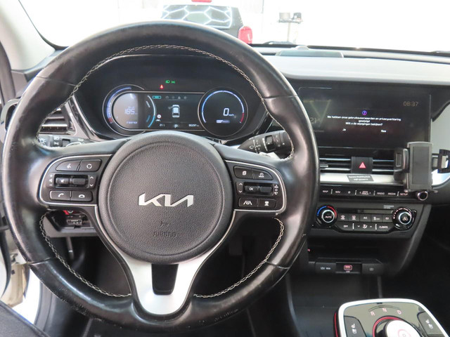Foto 8 van Kia E-Niro ExecutiveLine 64 kWh SOH 100% OPEN DAK LEER /JBL/ CAMERA