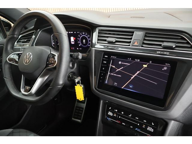Foto 9 van Volkswagen Tiguan 1.4 TSI 245pk eHybrid R-Line Business Trekhaak Stoelverwarming Virtual Cockpit Nav