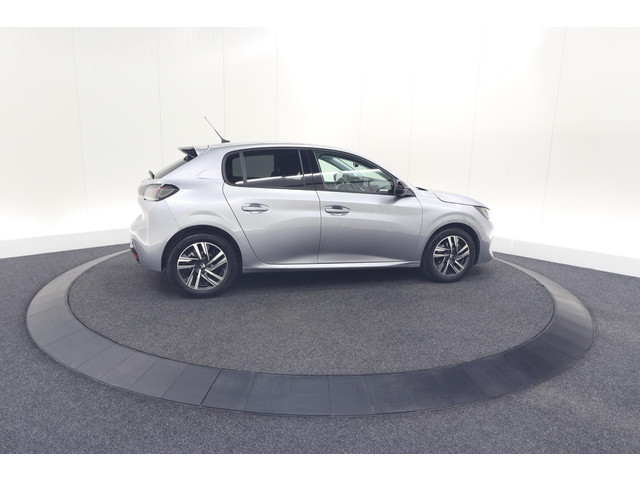 Foto 2 van Peugeot 208 PureTech 100 Allure Pack | Camera | Apple Carplay | Parkeersensoren | Navigatie