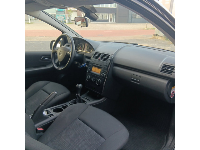 Foto 9 van Mercedes-Benz A-klasse 160 BlueEFFICIENCY Business Class