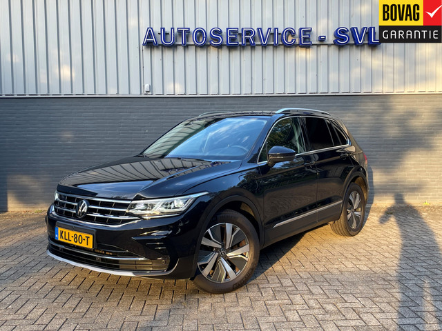 Volkswagen Tiguan 1.4 TSI eHybrid Elegance - Trekhaak - Pano - 360gr - Dodehoekassistent etc etc.