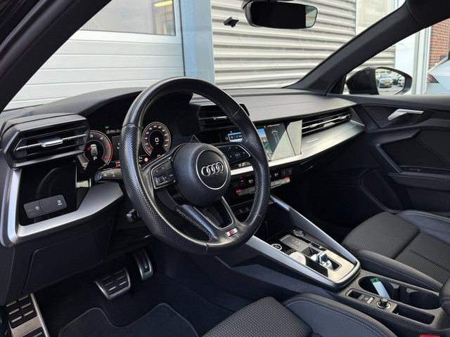 Foto 2 van Audi A3 Sportback 35 TDI! S-line! Keyless! Navi! Virtual!