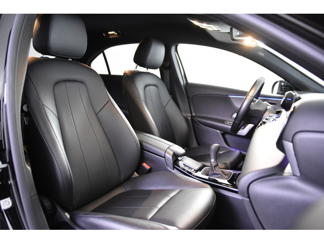 Foto 9 van Mercedes-Benz A-Klasse 180 *Leer*Navigatie*Carplay*Camera*