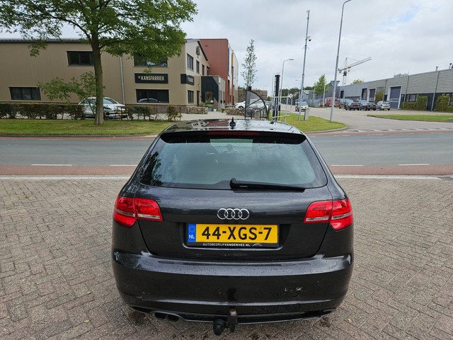 Foto 3 van Audi A3 Sportback 1.4 TFSI Ambition Pro Line S