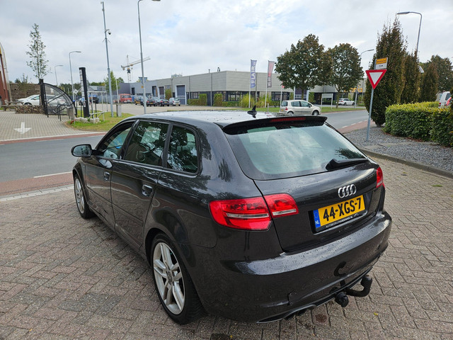 Foto 4 van Audi A3 Sportback 1.4 TFSI Ambition Pro Line S
