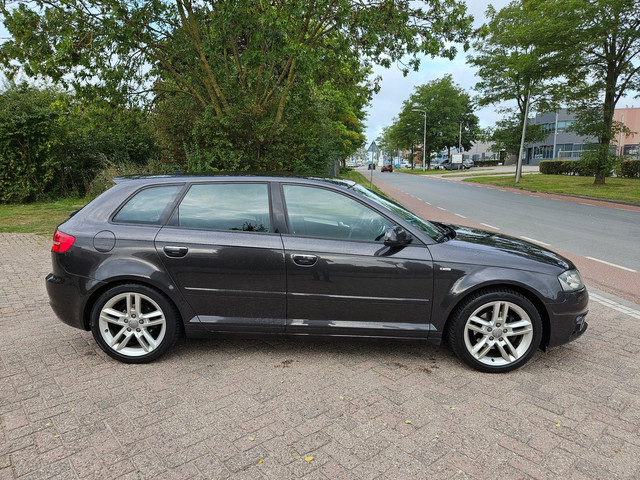 Foto 6 van Audi A3 Sportback 1.4 TFSI Ambition Pro Line S
