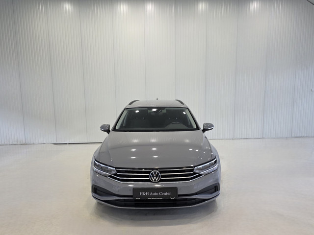 Foto 2 van Volkswagen Passat Variant 1.5 TSI Business |Virtual Clock|Carplay|Camera|