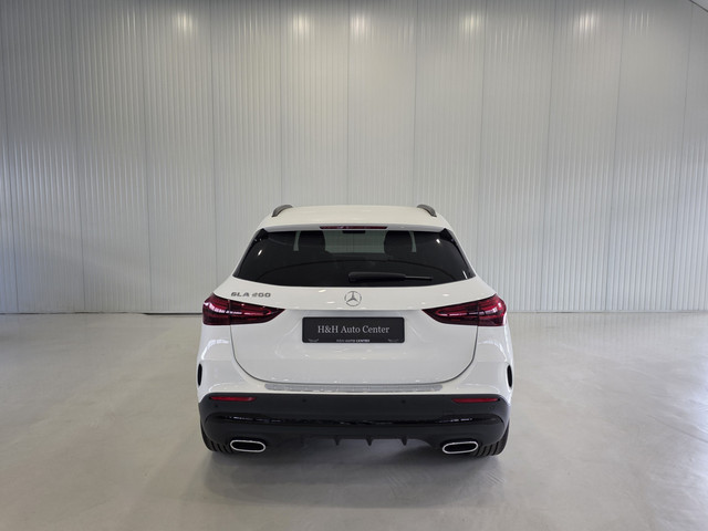 Foto 4 van Mercedes-Benz GLA 200 AMG Line |CAMERA|CARPLAY|Sfeerverlichting|