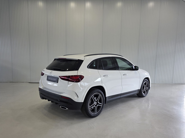 Foto 5 van Mercedes-Benz GLA 200 AMG Line |CAMERA|CARPLAY|Sfeerverlichting|