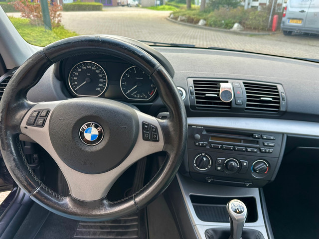 Foto 10 van BMW 1-serie 116i | Airco | Stoelverwarming | 5 DRS