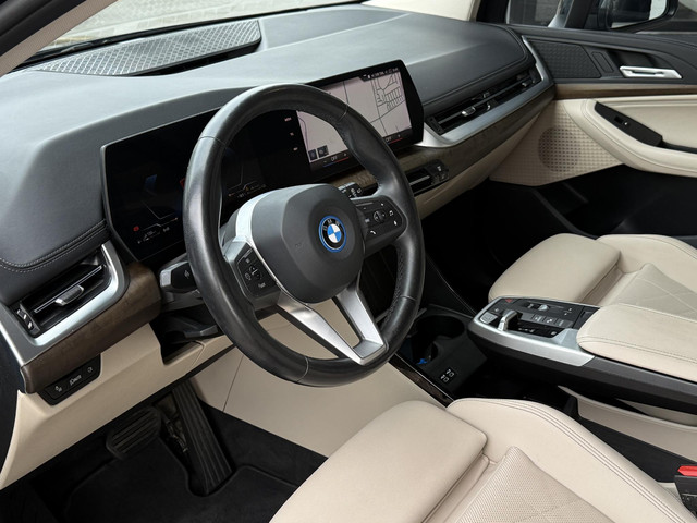 Foto 5 van BMW 2-serie Active Tourer 225e xDrive Luxury Line | PANORAMA | LEDER | SPORTSSTOELEN | CAMERA | DRIV