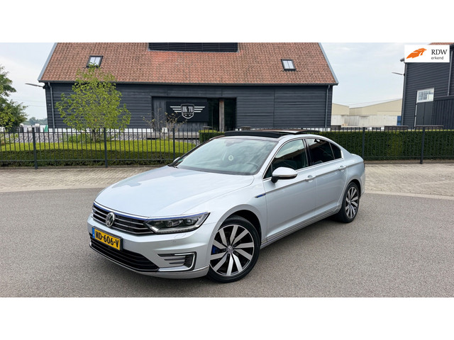 Foto 10 van Volkswagen Passat 1.4 TSI GTE 218PK Panoramadak Virtual Display Leer Navi Led-Xenon 360"Camera
