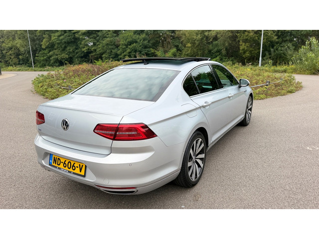 Volkswagen Passat 1.4 TSI GTE 218PK Panoramadak Virtual Display Leer Navi Led-Xenon 360"Camera