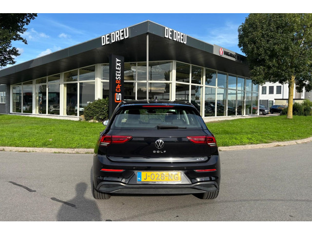 Foto 8 van Volkswagen Golf 1.5 eTSI Life DSG | CAMERA | VIRTUAL | SFEERVERLICHTING |
