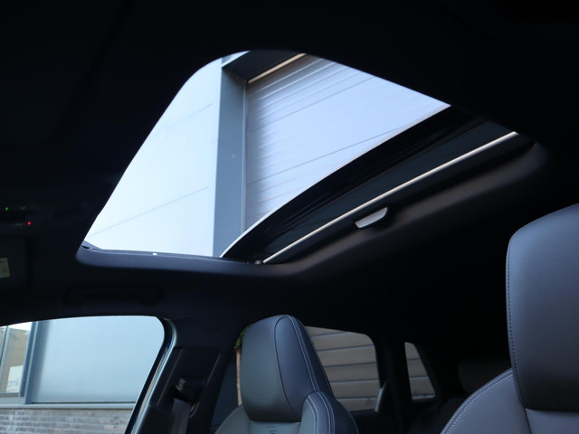 Foto 10 van Audi A3 Sportback 35 TFSI S edition | Pano | Sportstoelen en stuur | Camera