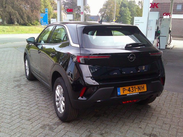 Foto 2 van Opel Mokka 1.2 Edition Staat in De Krim (bj 2022)