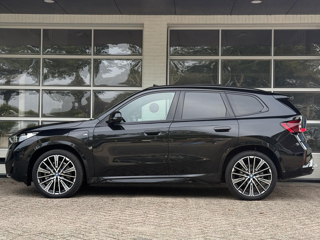 Foto 4 van BMW X1 xDrive30e M SPORT | PANORAMA | ELEKTR. STOELEN | 20 INCH VELGEN | 360 CAMERA | HEAD UP | DRIV