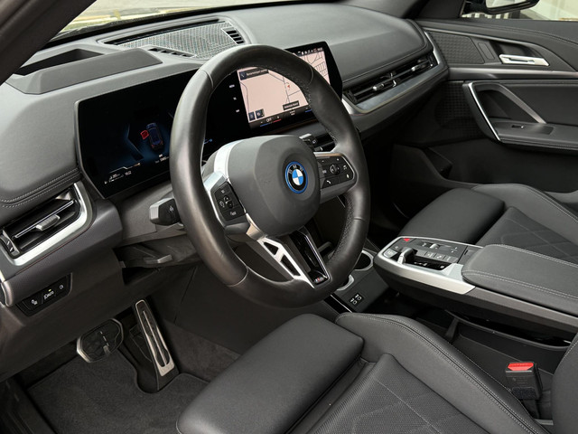 Foto 5 van BMW X1 xDrive30e M SPORT | PANORAMA | ELEKTR. STOELEN | 20 INCH VELGEN | 360 CAMERA | HEAD UP | DRIV