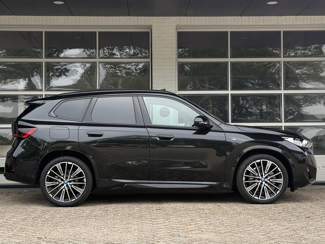 BMW X1 xDrive30e M SPORT | PANORAMA | ELEKTR. STOELEN | 20 INCH VELGEN | 360 CAMERA | HEAD UP | DRIV