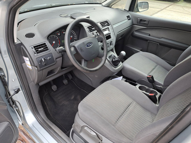 Foto 4 van Ford Focus C-Max 1.6-16V AMBIANCE 5 DEURS NIEUWSTAAT NIEUWE APK MET GROTE BEURT