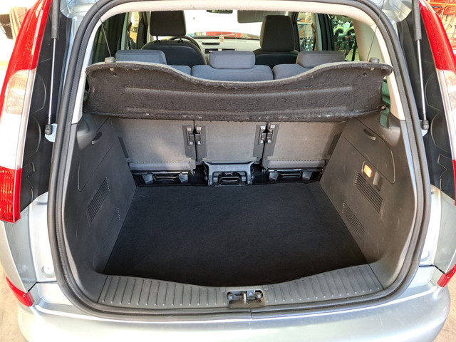 Foto 8 van Ford Focus C-Max 1.6-16V AMBIANCE 5 DEURS NIEUWSTAAT NIEUWE APK MET GROTE BEURT