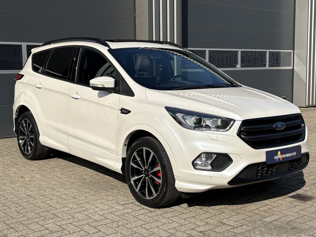 Foto 7 van Ford Kuga 1.5 EcoBoost ST Line | Pano | Schuifdak | Sony | Camera | Carplay/Android | Alcantara | In