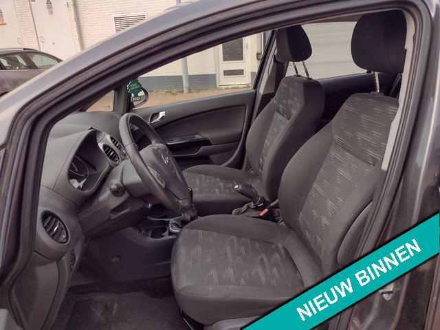 Foto 8 van Opel Corsa 1.2-16V Cosmo MOOIE AUTO BEL 0619590613 5 DRS AIRCO