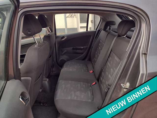 Foto 7 van Opel Corsa 1.2-16V Cosmo MOOIE AUTO BEL 0619590613 5 DRS AIRCO