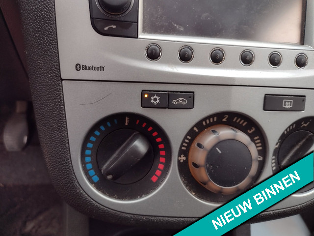 Foto 3 van Opel Corsa 1.2-16V Cosmo MOOIE AUTO BEL 0619590613 5 DRS AIRCO
